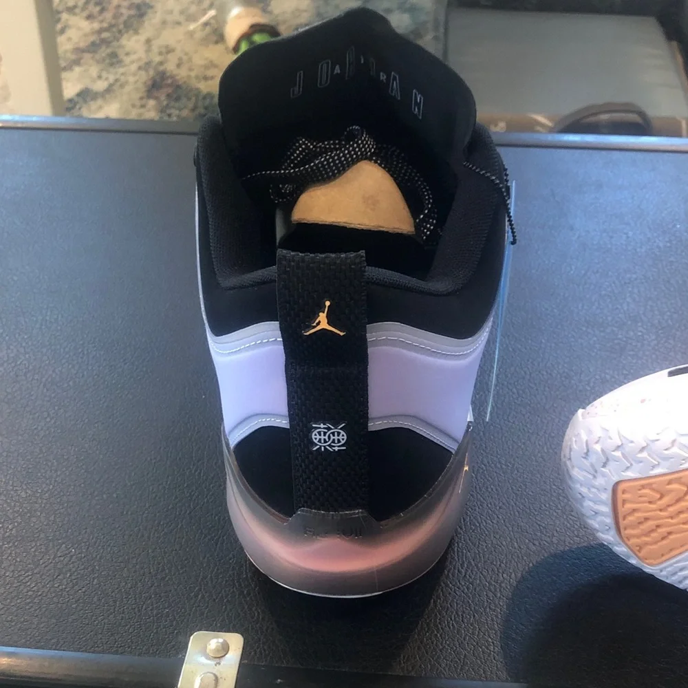 Nike Air Jordan 37 Low GC 'Dongdan'  size 12